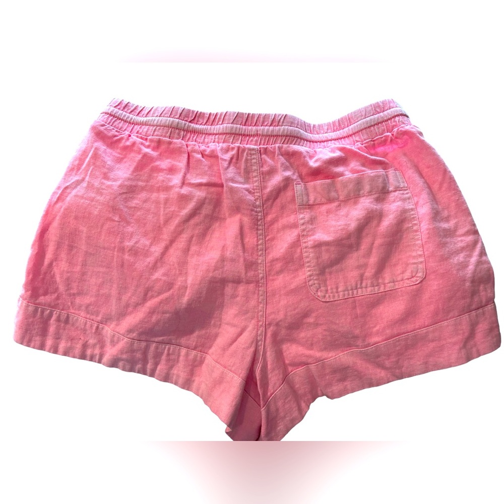 NWT Universal Thread Bright Pink Shorts with Pockets - Picture 3 of 6